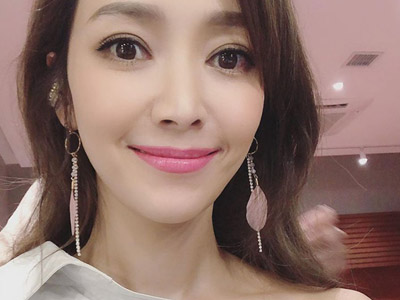 侯佩岑劈腿事件是怎么回事 侯佩岑和周杰伦分手原因起底