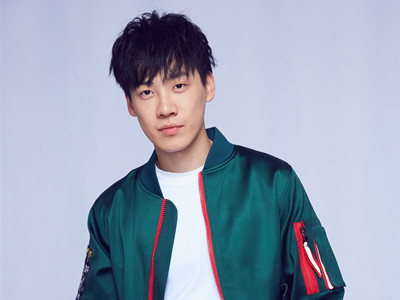 于正新签约的男艺人是谁 演员昌隆个人资料简介