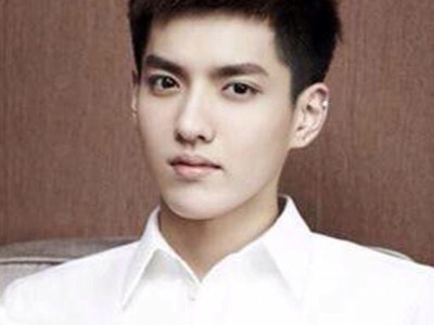 吴亦凡潘玮柏什么关系 吴亦凡接机潘玮柏是什么梗