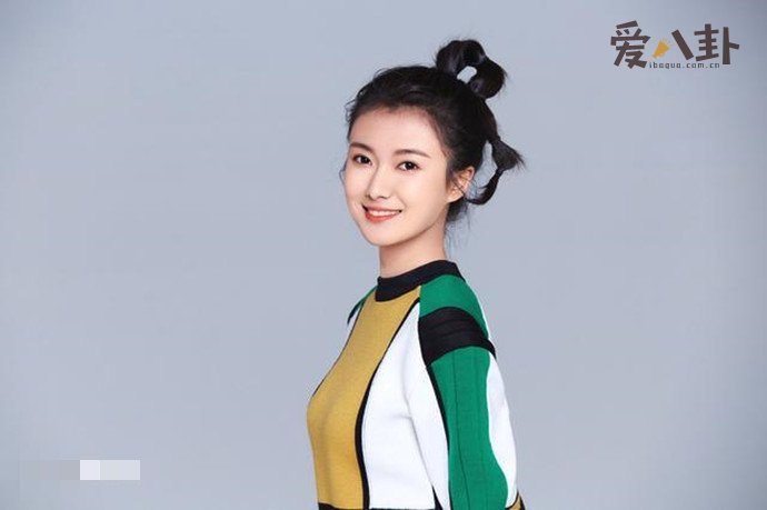 演员张苡宁照片