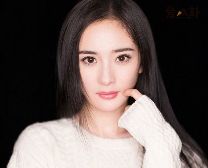 杨幂臭脚外号由来