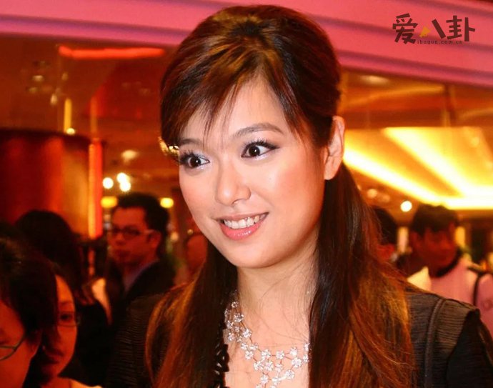 李珊珊照片