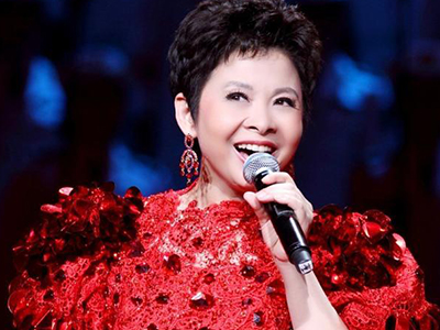 董文华在红楼都陪过谁 董文华现状如何呢为何没她消息了