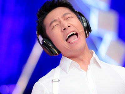央视主持人撒贝宁为什么能参加综艺 普法还是捞金？