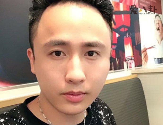 骚白散打哥发生了什么