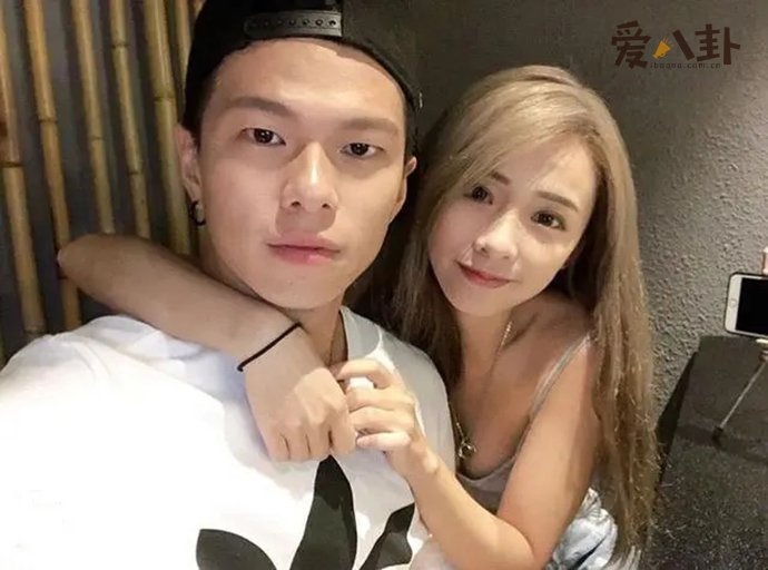 闪亮亮黄包包照片