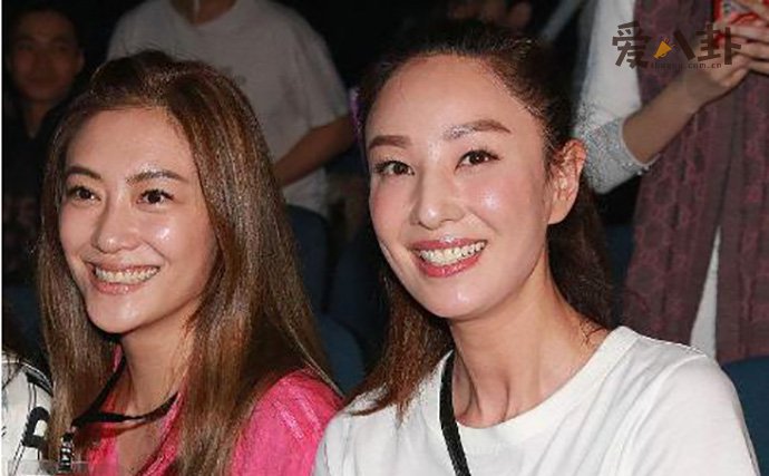 应采儿郑希怡