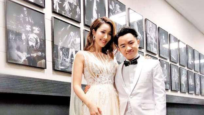 王祖蓝李亚男合照