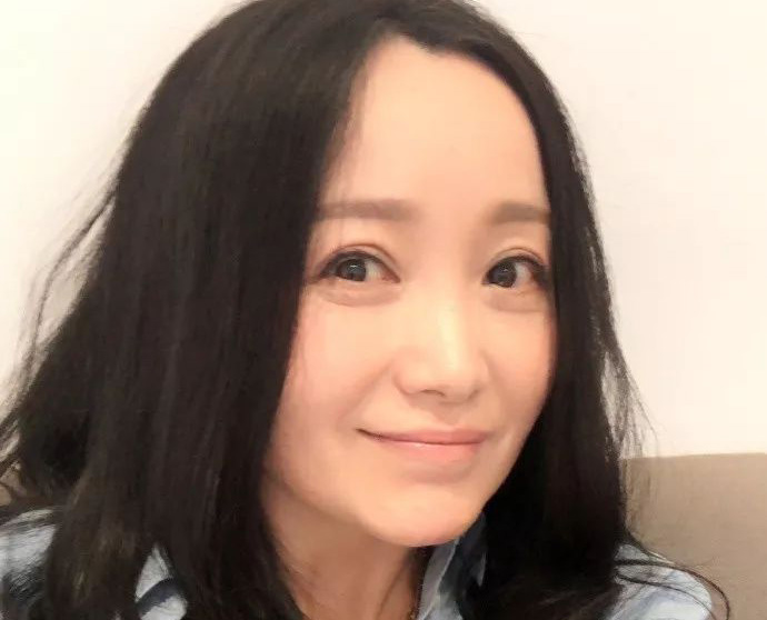 斯琴格日乐照片