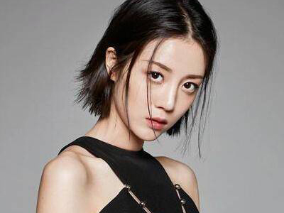 李溪芮解约离开杨幂公司 事情竟和迪丽热巴有关