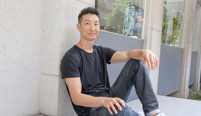 刘奕儿和洪天祥相差几岁