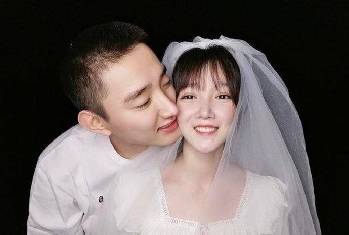 陈小纭于小彤合照