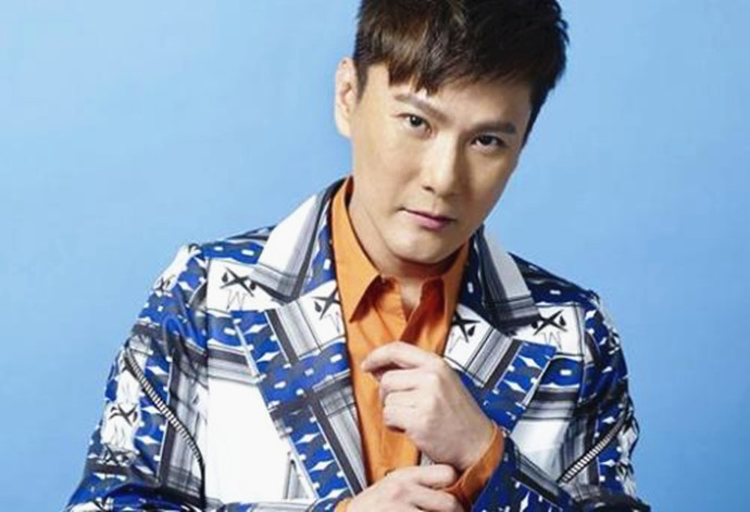 白月光原唱歌星叫什么名字