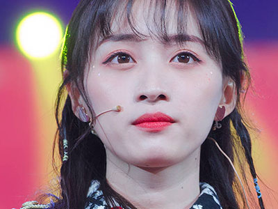 黄婷婷为什么退出snh48 黄婷婷还是丝芭旗下的艺人吗