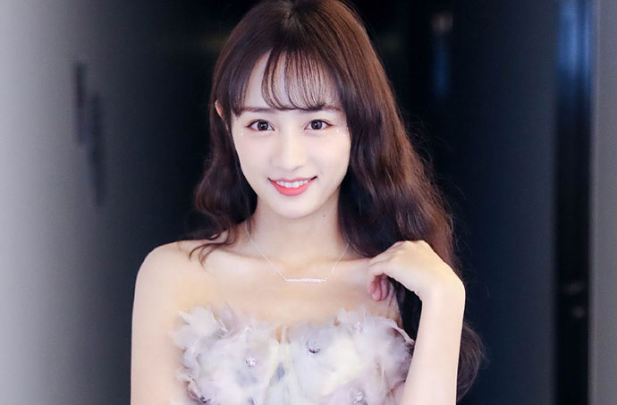 黄婷婷照片