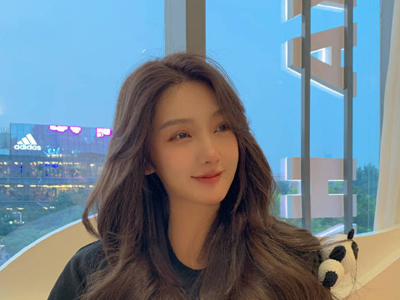 都美竹现在的情况如何 得抑郁还被退学是真的吗