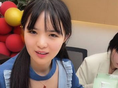 网红七阿姨是谁 她为什么会采访到那么多明星详情起底