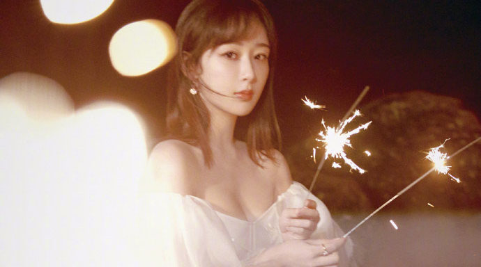 杨紫照片