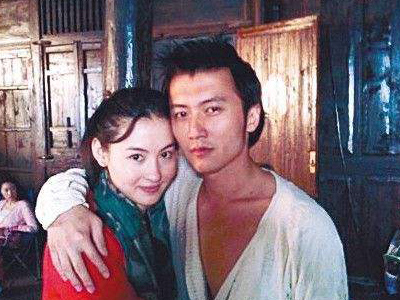 张柏芝三胎儿子出生证被盗 第三胎生父是谢霆锋吗