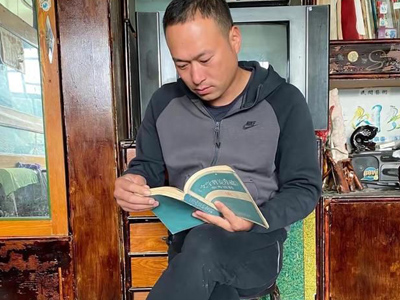 抖音张同学为什么火 张同学背后是不是有团队